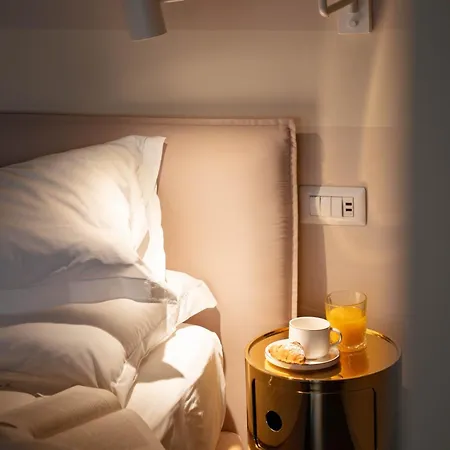 Marina Piccola 73 Bed & Breakfast 5*