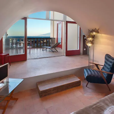 Marina Piccola 73 Bed & Breakfast