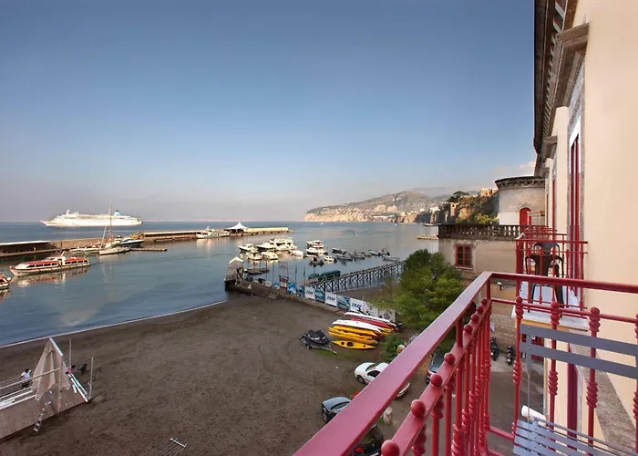 マリナ ピッコーラ 73 4* ソレント